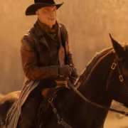 Ковбой на лошади в закате в сериале «Звёздный путь: Странные новые миры»