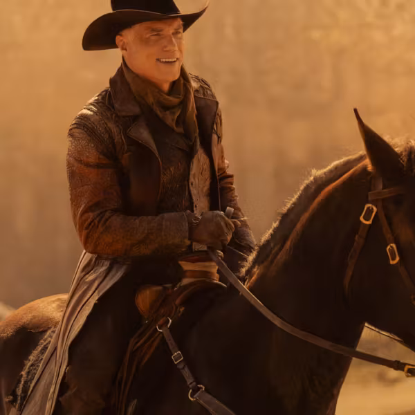 Ковбой на лошади в закате в сериале «Звёздный путь: Странные новые миры»