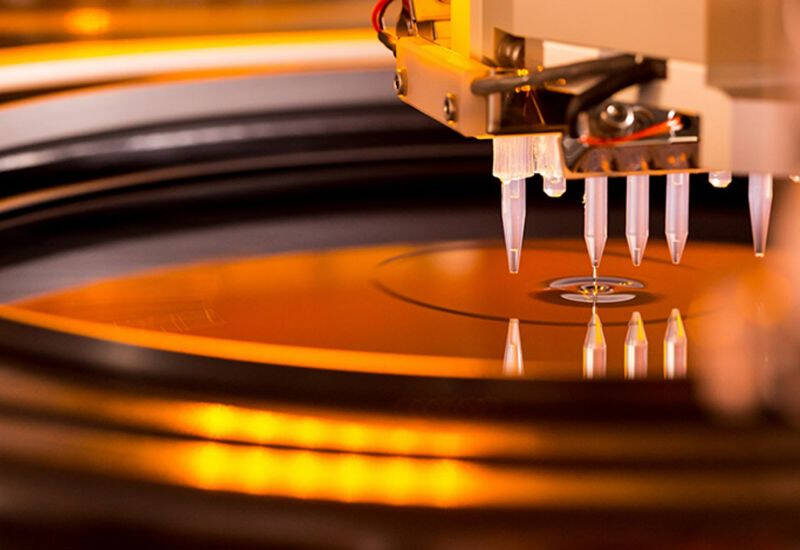 Лазерная гравировка на пластине памяти DRAM и NAND