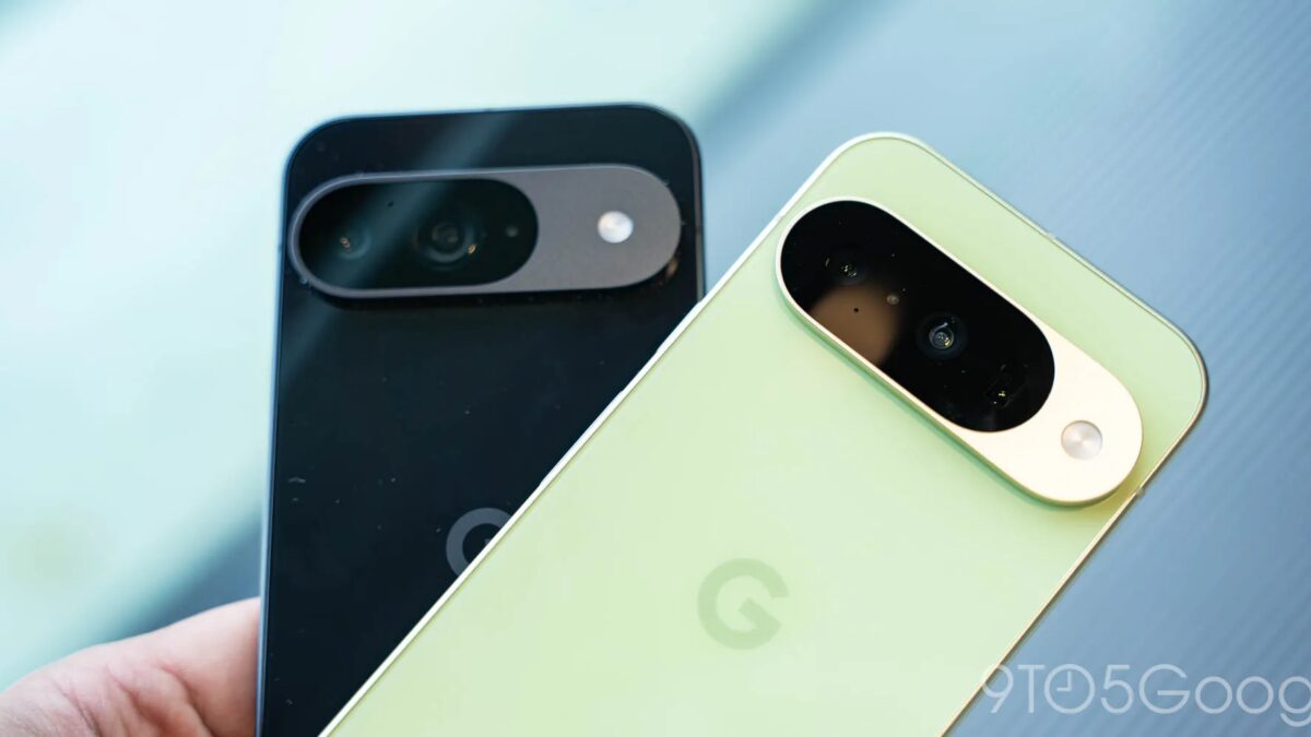 Два смартфона Pixel с камерой и логотипом Google