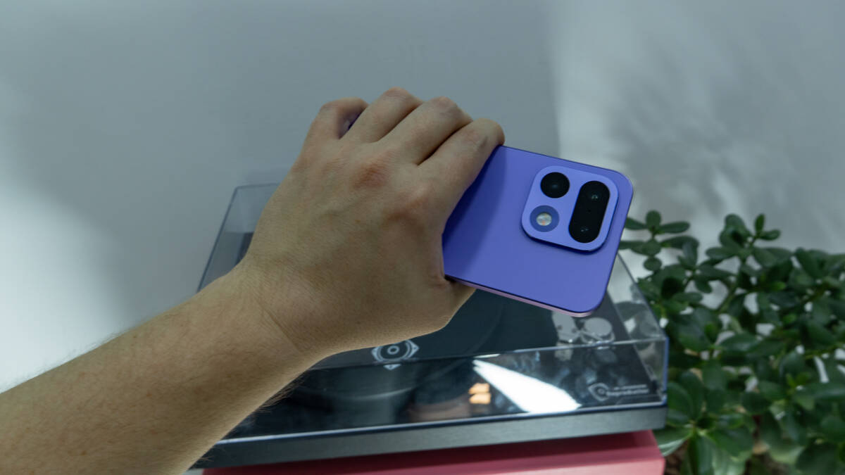 Обзор realme 16 Pro 5G: 7000 мАч, японский дизайн и камера 200 мегапикселей