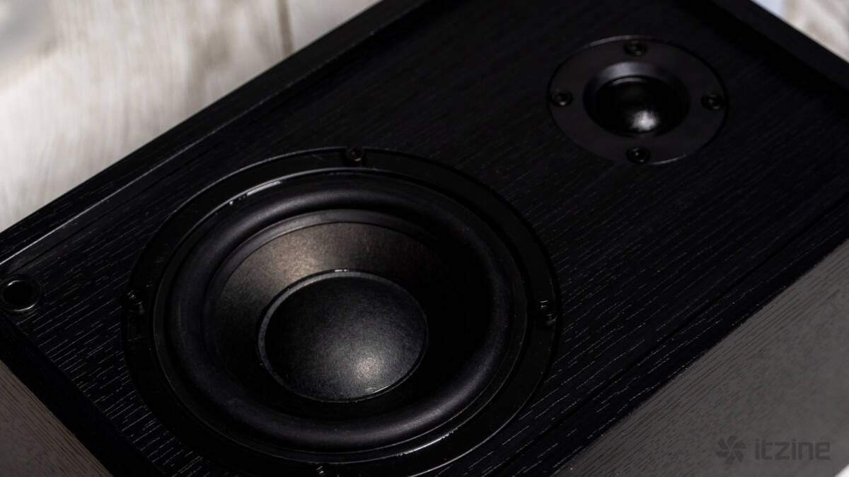 Динамики Reproductor RP-LPX500SPBK в черном корпусе