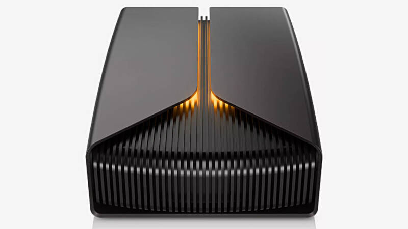 Внешний накопитель Seagate с чёрным корпусом и золотой подсветкой