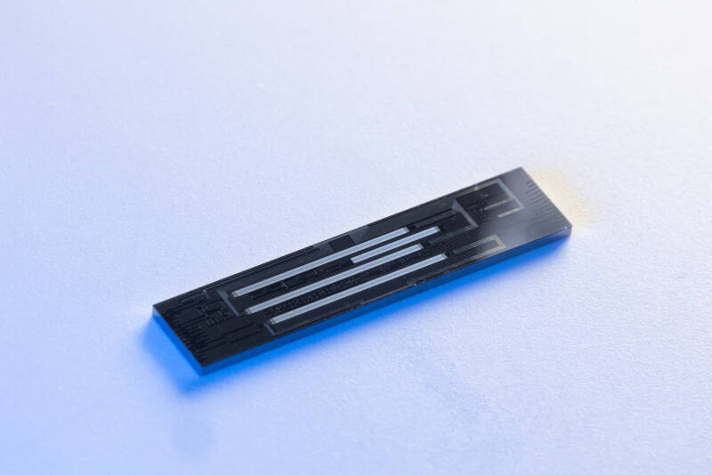 универсальный квантовый коммутатор Cisco устройство в плоском корпусе