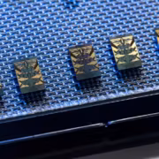 Четыре кристаллические чипы Cisco квантовый коммутатор