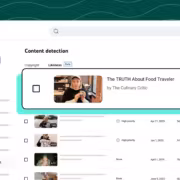 Экран студии YouTube с видео о food traveler