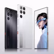 Три смартфона RedMagic 11S Pro в разных цветах