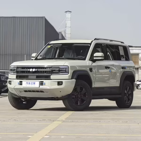 BYD подняла цену Leopard 5 ради 210 км хода на электротяге