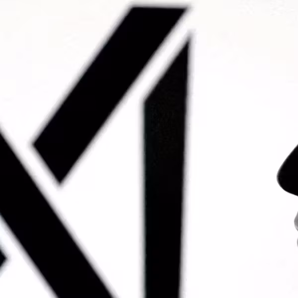 силуэт лица у логотипа X Илона Маска