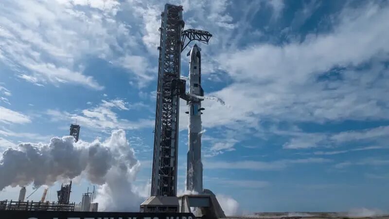 Ракета Starship V3 на космическом запуске в космосе