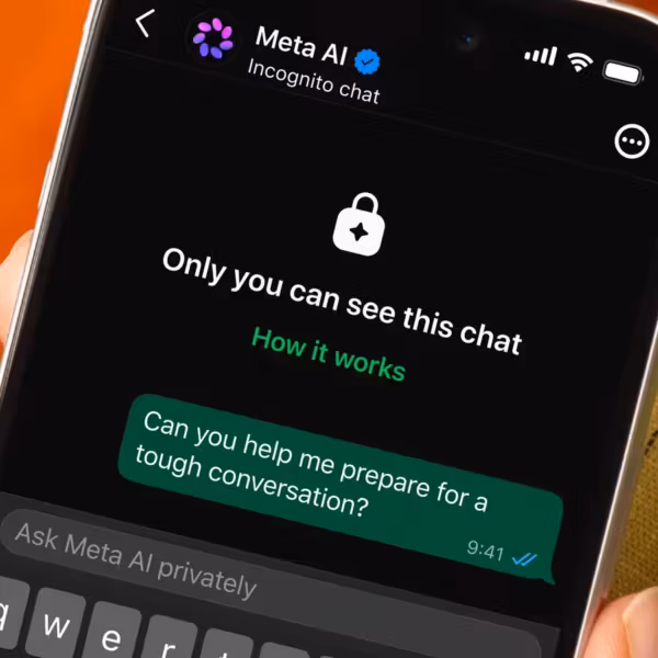 Экран WhatsApp с чатом Meta AI приватный чат