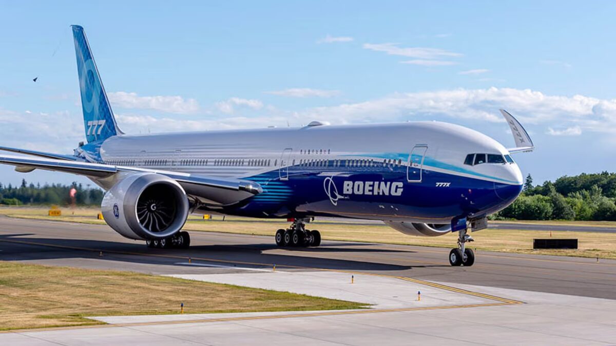 Boeing собрала 30 лайнеров 777X без готовых покупателей
