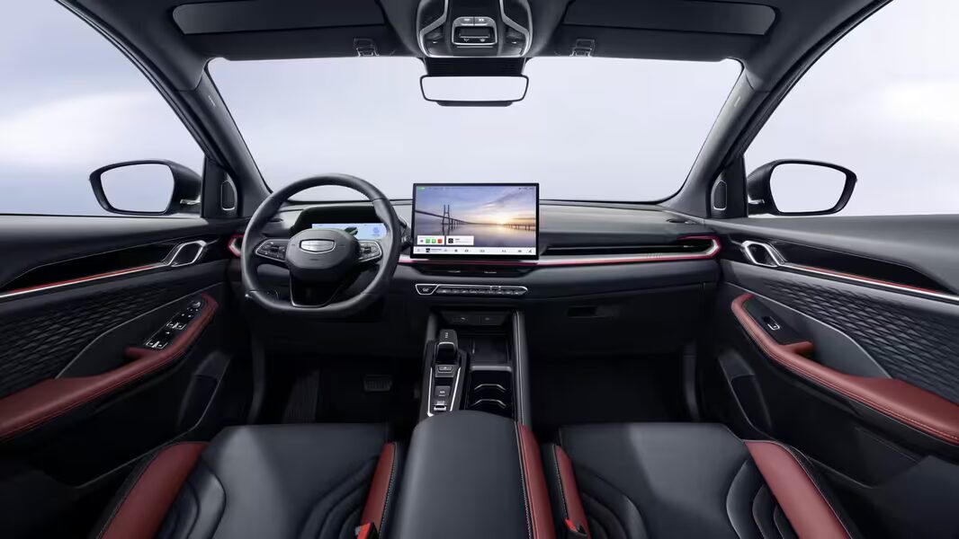 Geely вернула Coolray в Россию по цене 2,74 млн рублей
