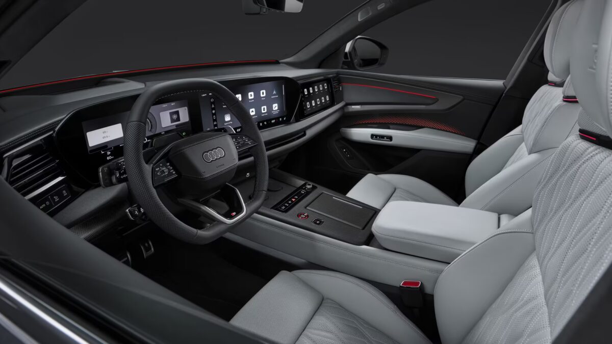 Салон Audi Q9 интерьер мягкие сиденья многоэкранная панель приборов