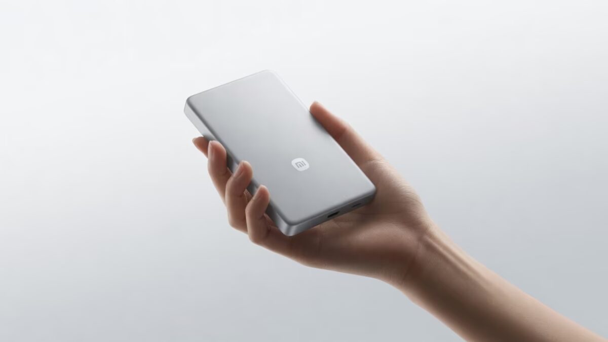 Xiaomi начала продажи пауэрбанка на 10 000 мА·ч для авиаперелетов