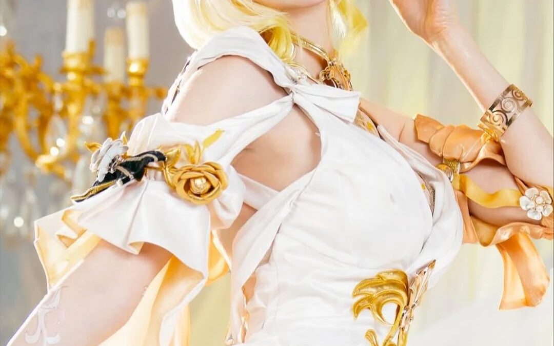 Аглая из Honkai Star Rail косплей PeachMilky