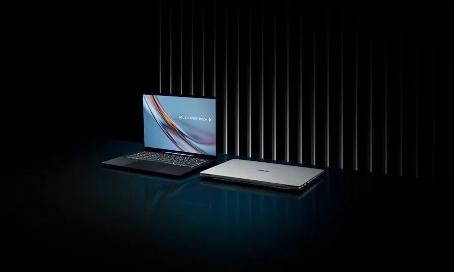ноутбук Asus ExpertBook Ultra с экраном включён и закрыт