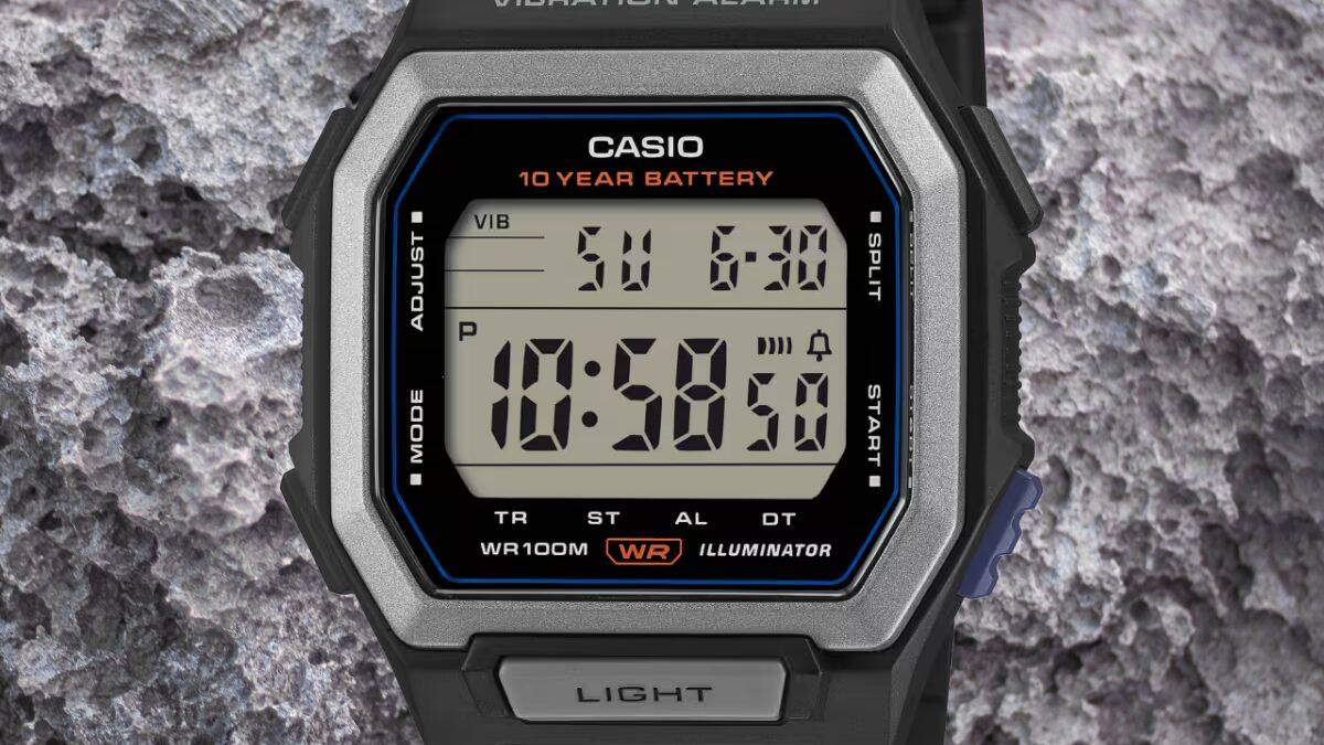 Цифровые часы Casio W-738H с дисплеем и подсветкой