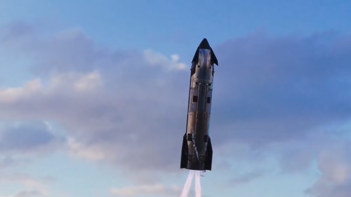 SpaceX показала посадку Starship на воду на 1 двигателе