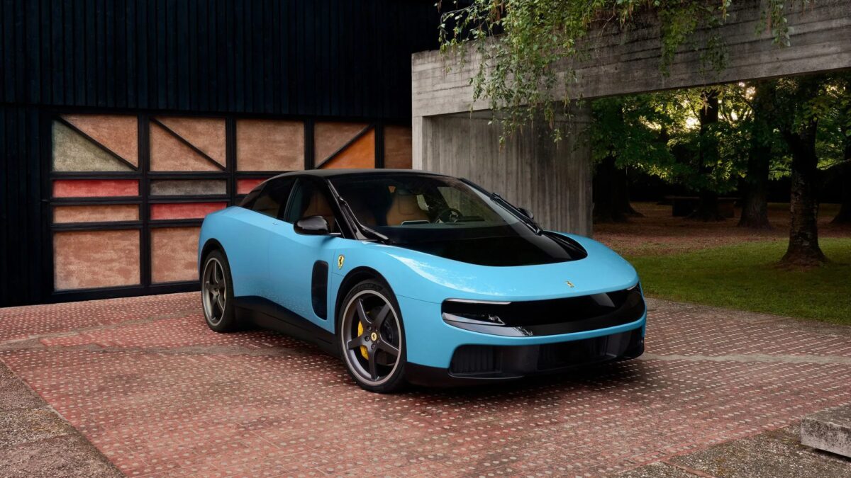 Samsung Display сделала OLED-панели для Ferrari Luce