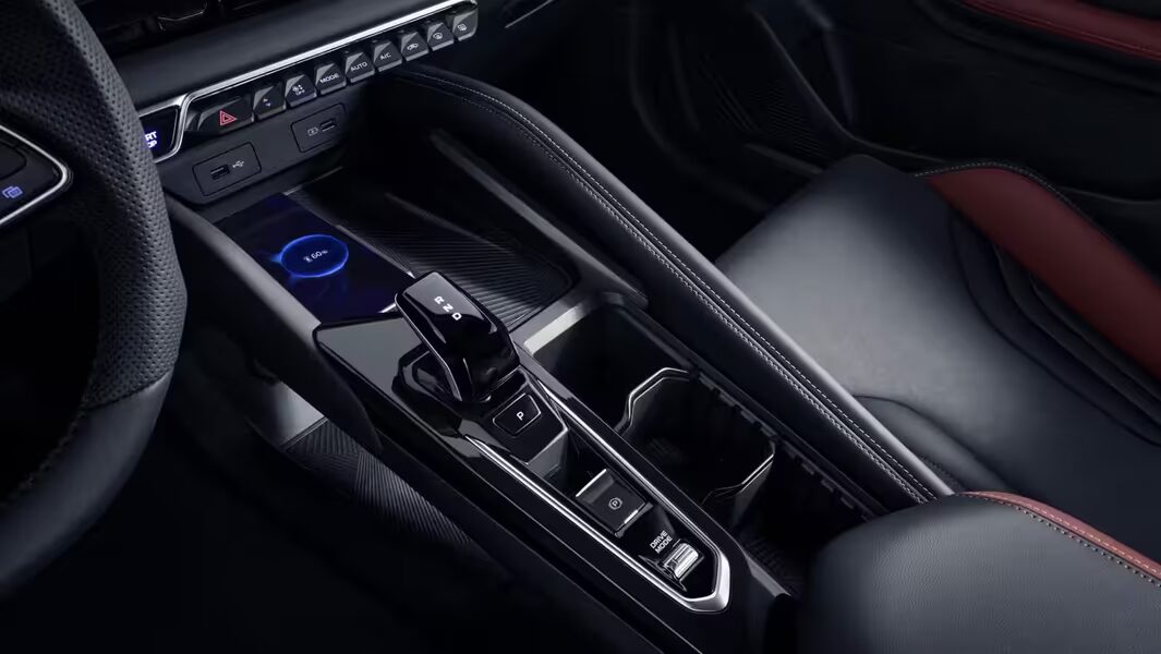 Geely вернула Coolray в Россию по цене 2,74 млн рублей