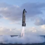 SpaceX опубликовала кадры посадки Starship V3 в 4K