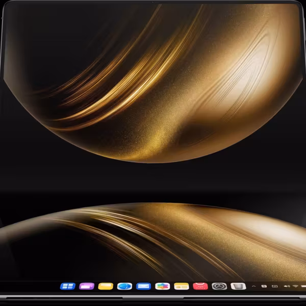 Гибкий ноутбук Huawei MateBook Fold с открытым экраном