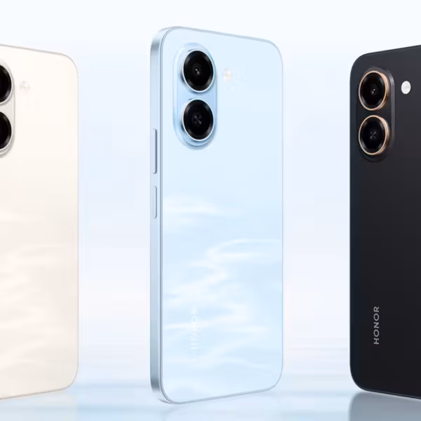 Три смартфона Honor Play 80 Plus в разных цветах