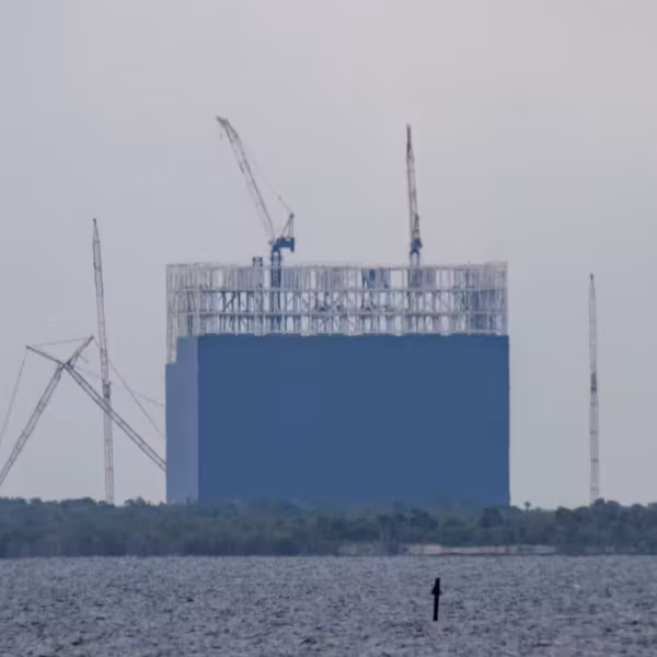 Строительство гигабитной платформы SpaceX для Starship