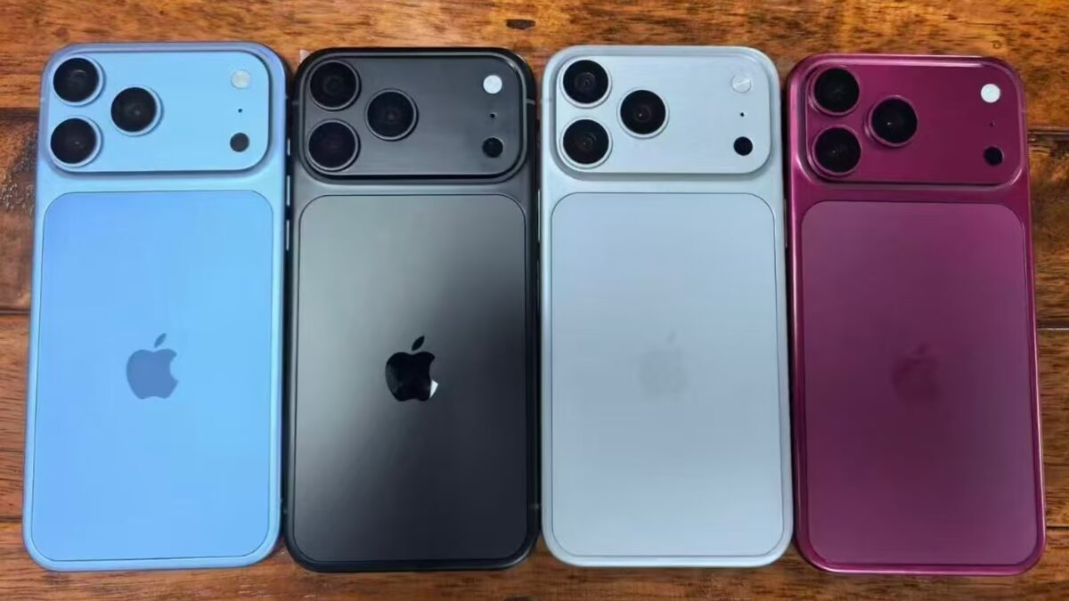 Четыре iPhone 14 Pro разных цветов задние панели