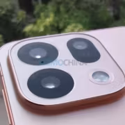 Камеры Oppo Find X10 на задней стороне телефона