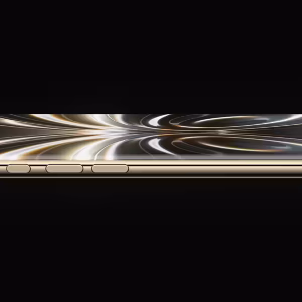Форумные рендеры iPhone 20 юбилейное устройство дисплей