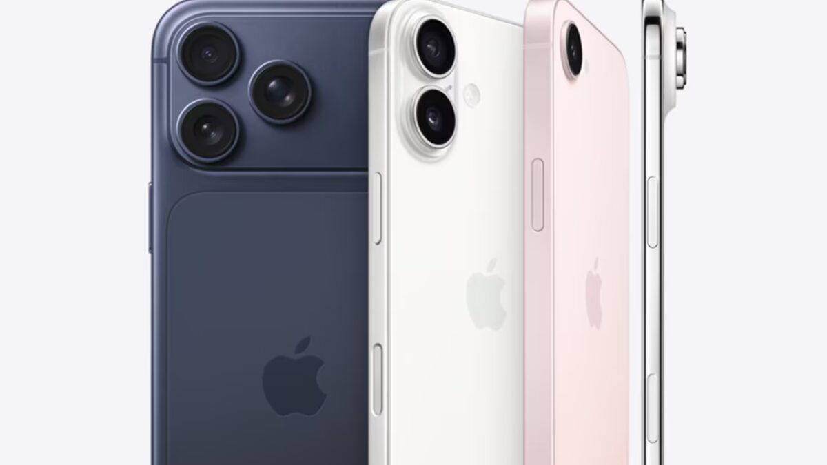 Три цвета iPhone 17 с тройной камерой
