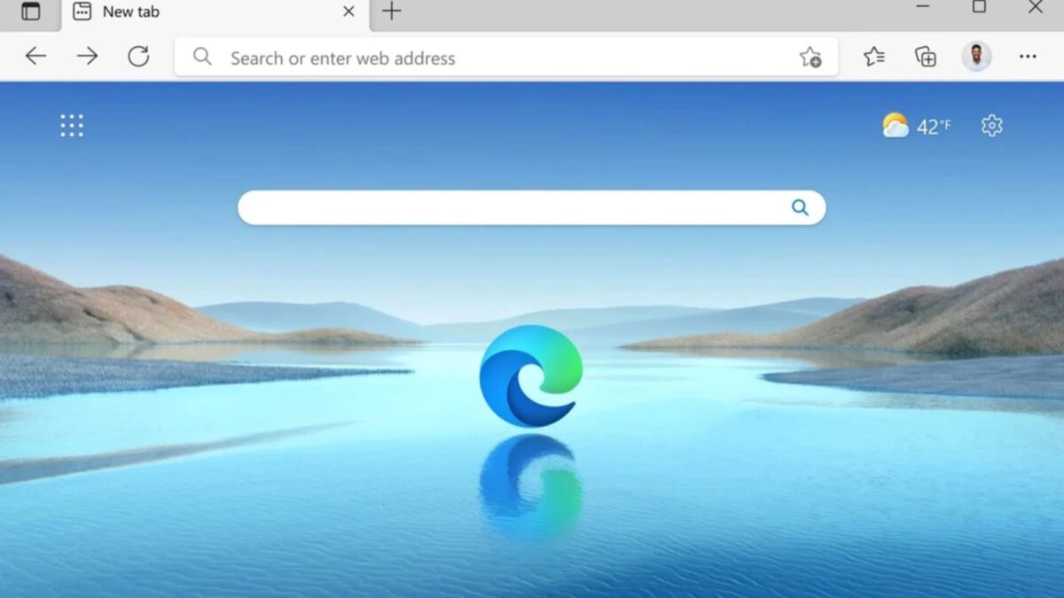 скриншот браузера Microsoft Edge с голубой тематикой