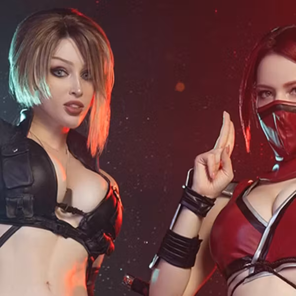 Косплей Сони Блейд и Скарлет из Mortal Kombat 9 Lady Melamori и Lada Lyumos