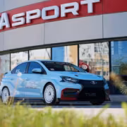 Lada покажет гоночную Iskra Cup на ПМЭФ-2026