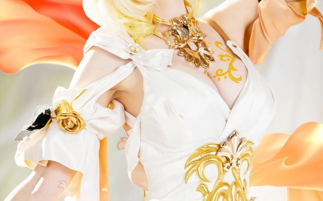 Косплей Аглая из Honkai Star Rail PeachMilky