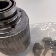 Электромотор с магнитами из вторсырья Ford