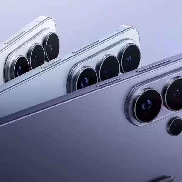 Три камеры Galaxy S27 Ultra и вспышка крупным планом