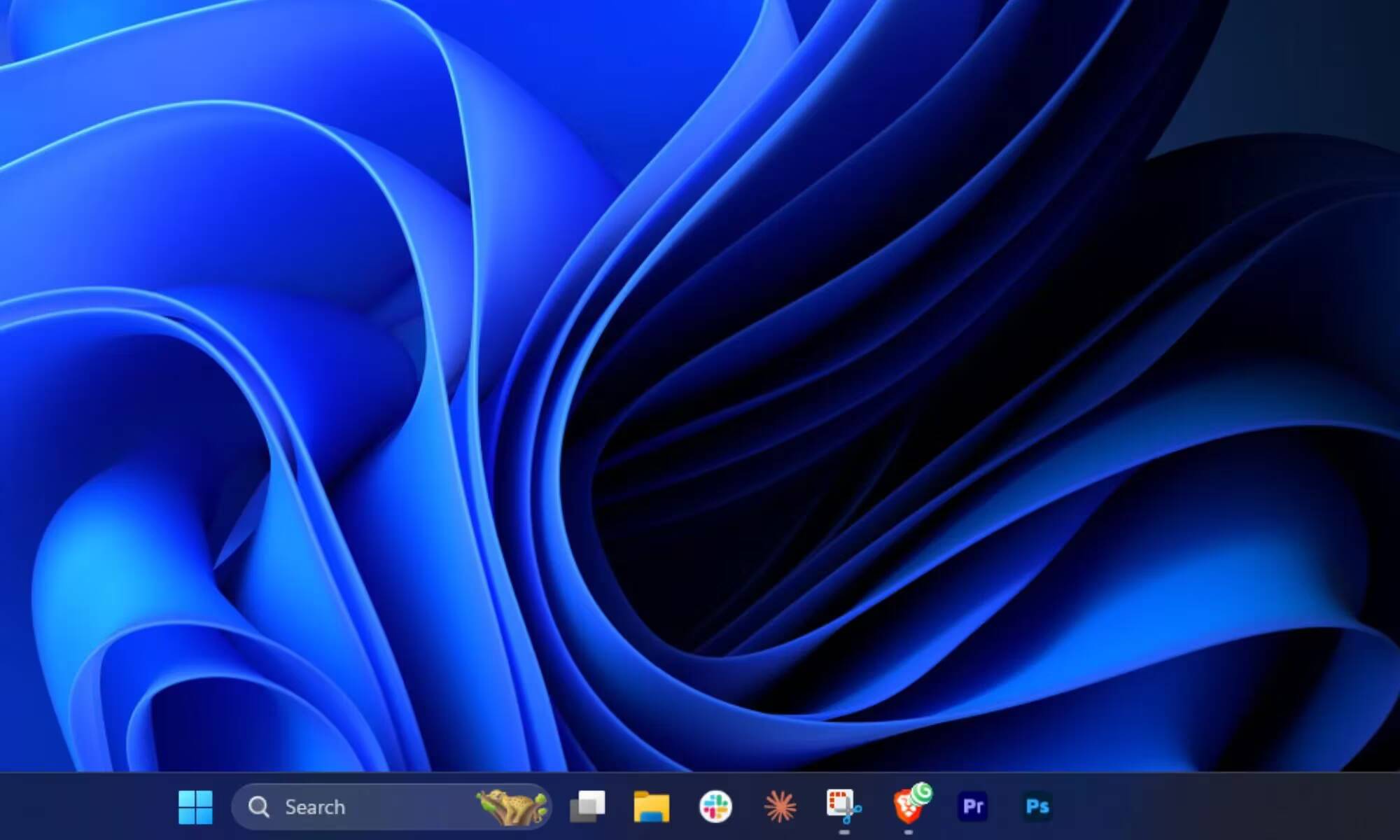 Рабочий стол Windows 11 с панелью задач и приложениями Windows 11 готовится к истечению сертификатов Secure Boot