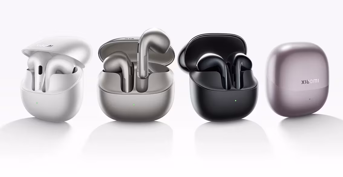 Четыре кейса для Xiaomi Buds 6 в разных цветах