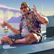 Мужчина в цветной рубашке и бейсболке на лодке GTA VI