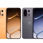 Два смартфона OnePlus Turbo 6X Pro в золотом и темно-сером цветах