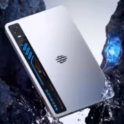 Квадратный планшет Red Magic Gaming Tablet 5 Pro вода камни