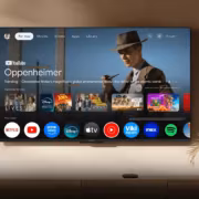 Само устройство Xiaomi ТВ-приставка на стене иконки приложений