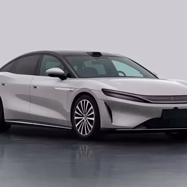 Седан BYD Han получит версию на 775 л.с. и полный привод
