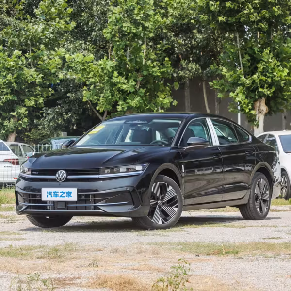 Седан Volkswagen Magotan PHEV оценили в Китае в 170 тыс. юаней