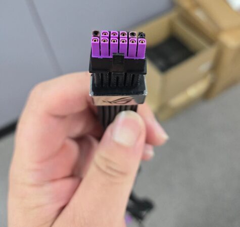 паяльник с кабелем питания Asus ROG Equalizer