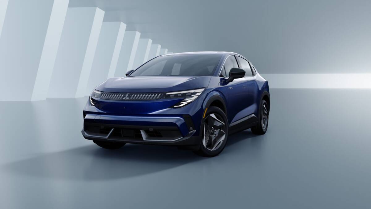 Электрокроссовер Mitsubishi Eclipse Sportback с передней частью