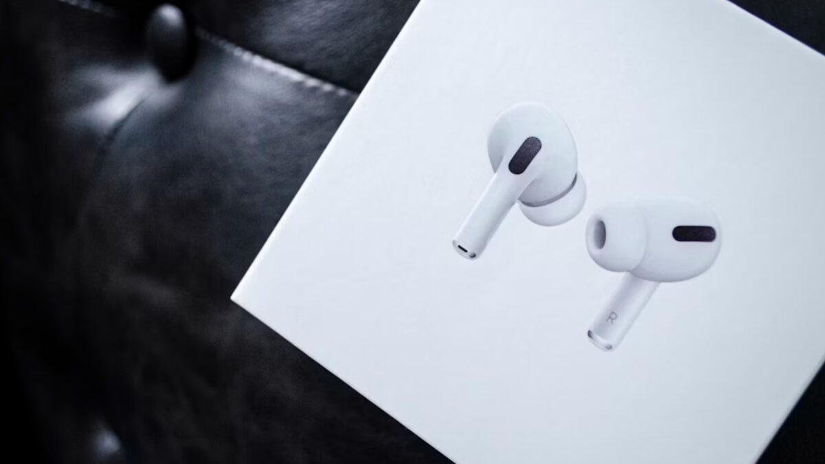 Беспроводные наушники Apple AirPods без кабелей